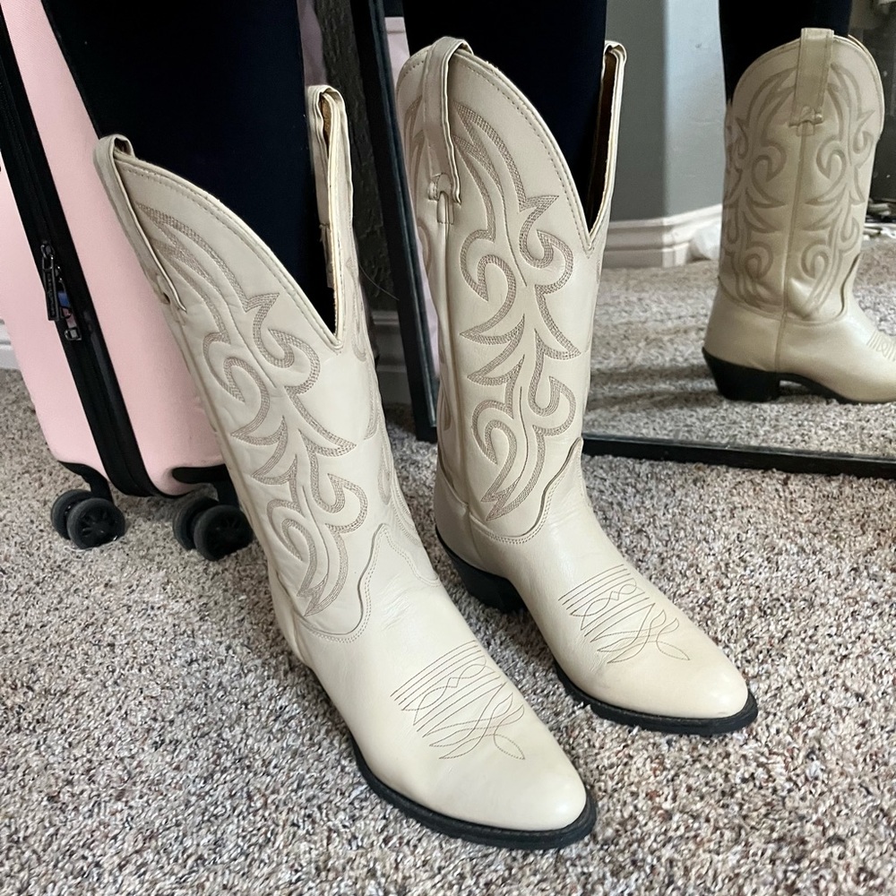 Cowboy Boots women (cream white tan color)